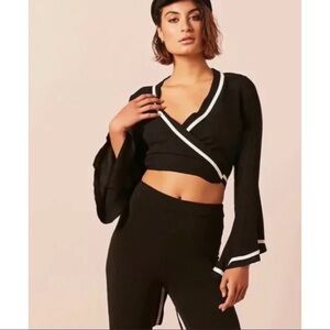 NWOT FOREVER 21 Tie crop top
